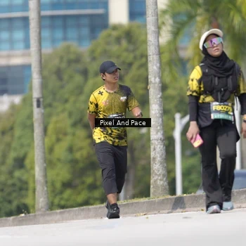 Runner Photo 6544001