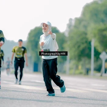 Runner Photo 6544010
