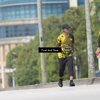 Runner Photo 6544019
