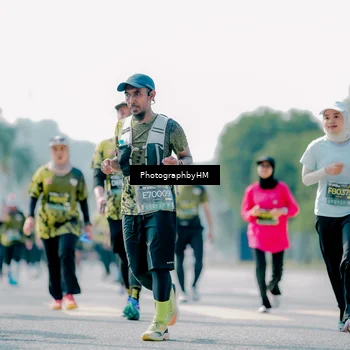 Runner Photo 6544024