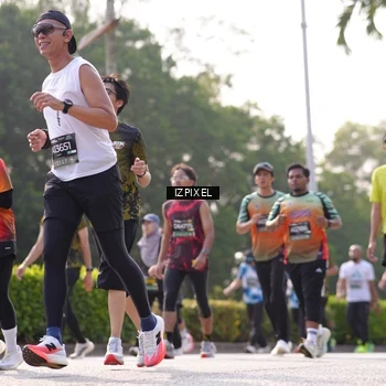 Runner Photo 6544034