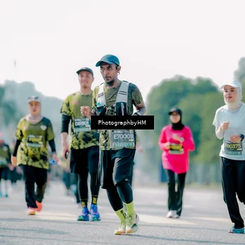 Runner Photo 6544043