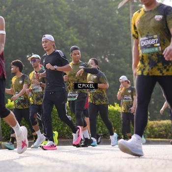 Runner Photo 6544054