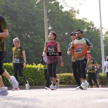 Runner Photo 6544072