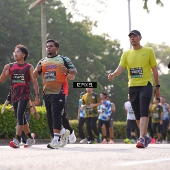 Runner Photo 6544077