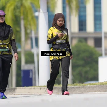Runner Photo 6544085