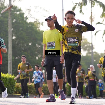 Runner Photo 6544087
