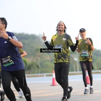 Runner Photo 6544114