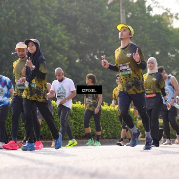 Runner Photo 6544191