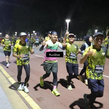 Runner Photo 6544214
