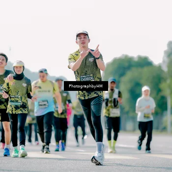 Runner Photo 6544221