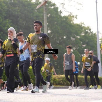 Runner Photo 6544251