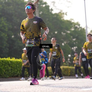 Runner Photo 6544267