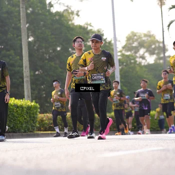 Runner Photo 6544285