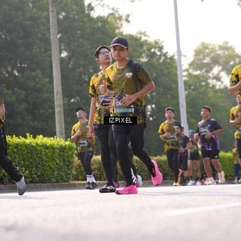Runner Photo 6544308