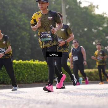 Runner Photo 6544338