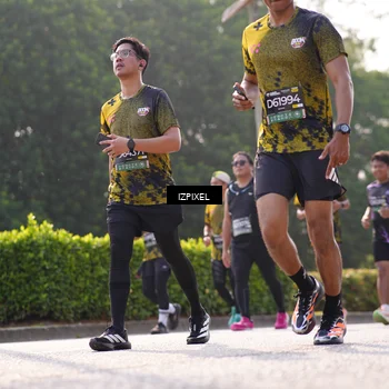 Runner Photo 6544375