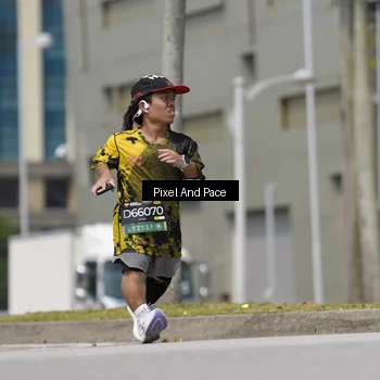 Runner Photo 6544402