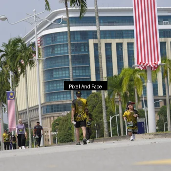 Runner Photo 6544427