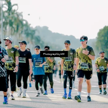 Runner Photo 6544431