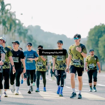 Runner Photo 6544443