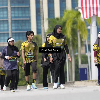 Runner Photo 6544531