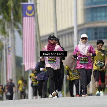 Runner Photo 6544642