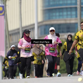 Runner Photo 6544656