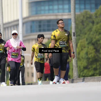 Runner Photo 6544657