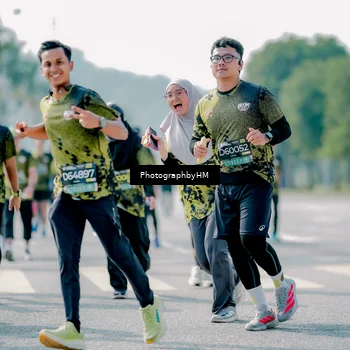 Runner Photo 6544679