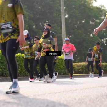 Runner Photo 6544680