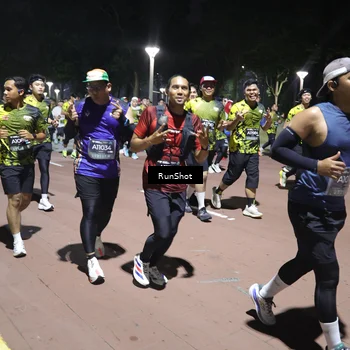 Runner Photo 6544727