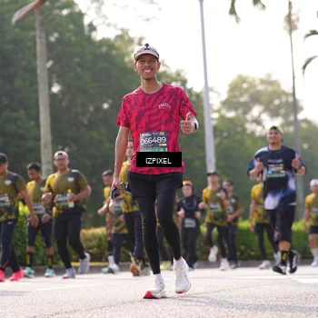 Runner Photo 6544756