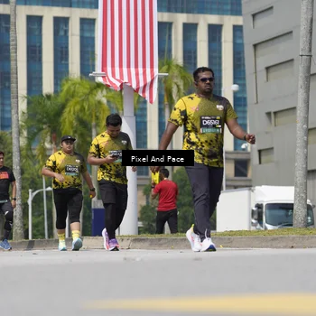 Runner Photo 6544818