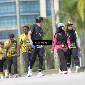 Runner Photo 6544831