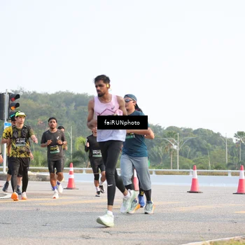 Runner Photo 6544869