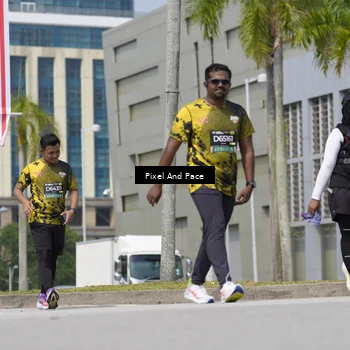 Runner Photo 6544871