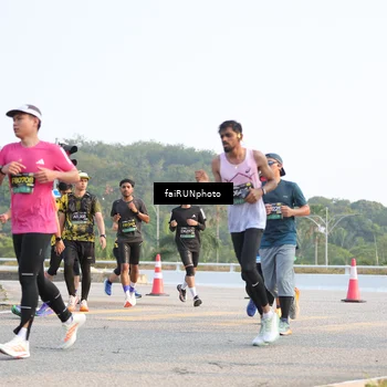 Runner Photo 6544872
