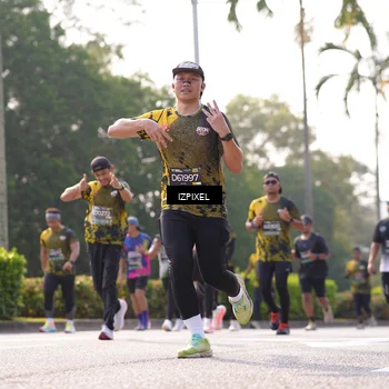 Runner Photo 6544873