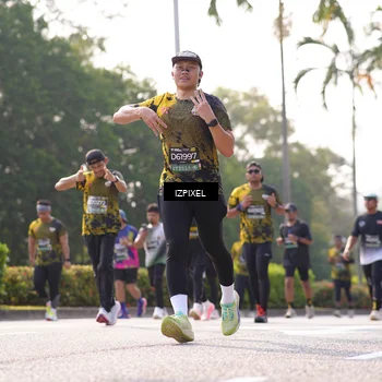Runner Photo 6544896