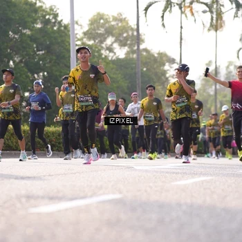 Runner Photo 6545006