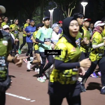 Runner Photo 6545052