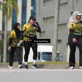 Runner Photo 6545071