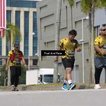 Runner Photo 6545147