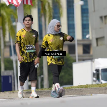 Runner Photo 6545197
