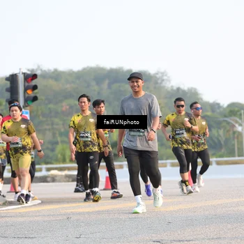Runner Photo 6545207