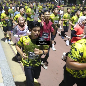 Runner Photo 6545211