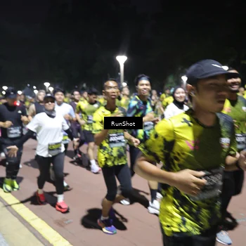 Runner Photo 6545367