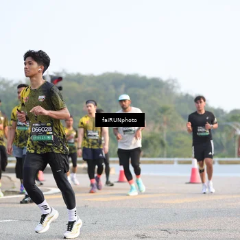 Runner Photo 6545398