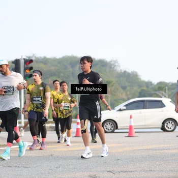 Runner Photo 6545469